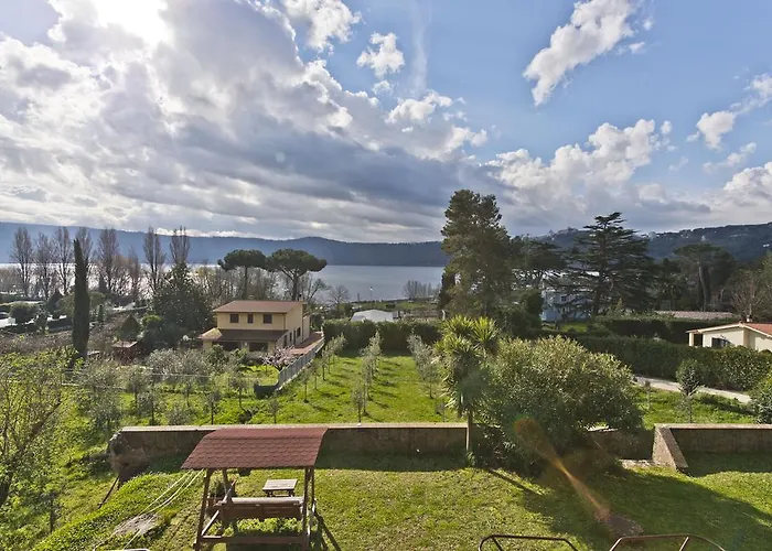 La Casa Sul Lago Πανσιόν Castel Gandolfo